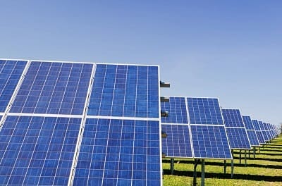 The 10 Best Ways to Reduce Your Heating Costs 5 Solar panels - The 10 best ways to reduce your heating costs in 2019