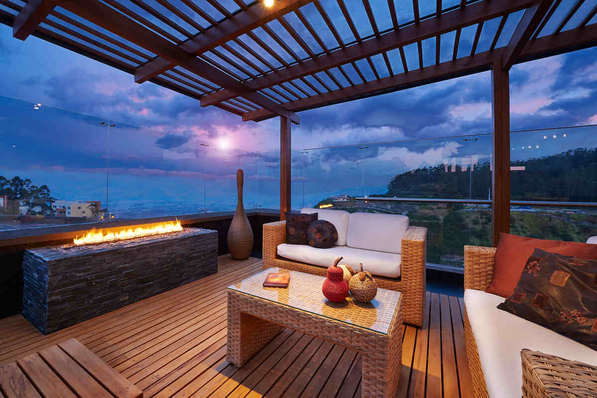 Patio Flooring Ideas to Create a Natural, Sustainable Outdoor Space 2 wood deck