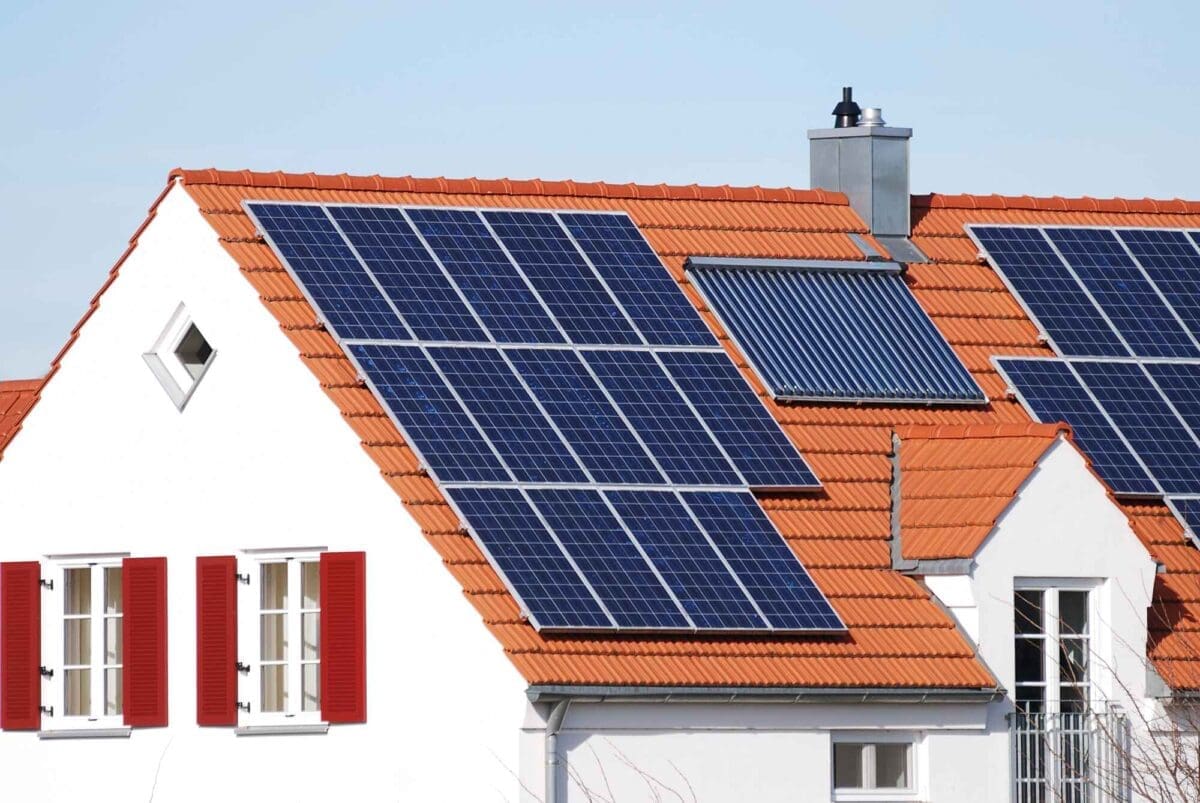 The Path Forward: Solar Energy Trends in 2025 and Beyond 2 Solar Energy Panels