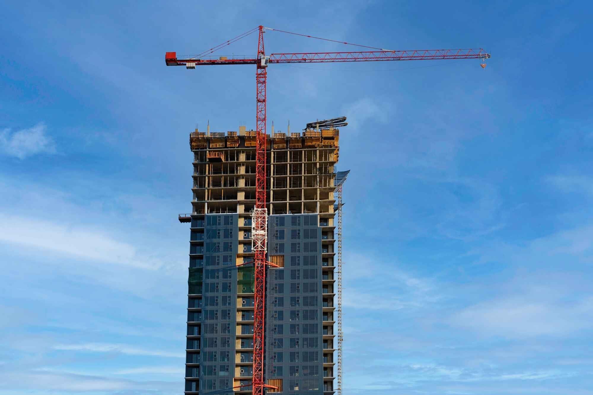 Spring Economic Update Highlights Retrofit, Modular and Energy Efficiency Opportunities 2 office building construction