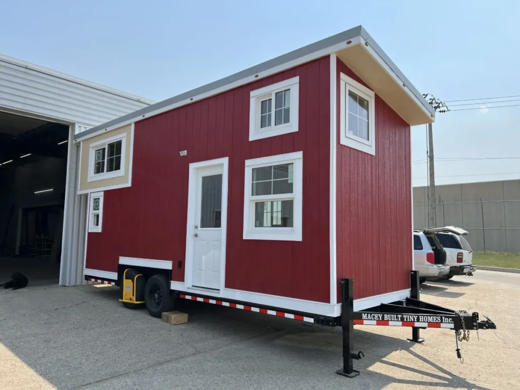 Macey Built tiny homes, Alberta, Canada