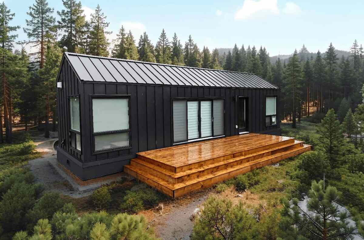 Steel Homes: A Winter Performance Guide for Canadian Buyers 1 steel container home - modular, factory-built