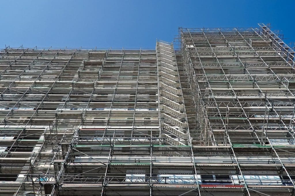 THE SHELL GAME: Constructing a building's exterior for optimum performance 11 Shell exterior of building - The shell game