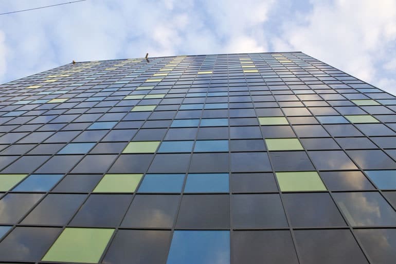 Pre and-post retrofit airtightness test results in Winnipeg, Manitoba 13 Facade of 363 Broadway in Winnipeg, Manitoba