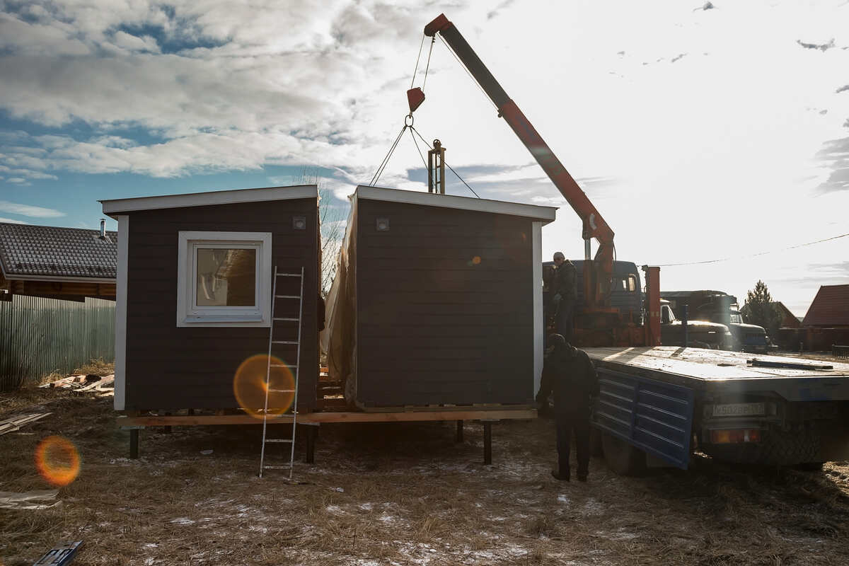 How Ontario's Slow Approvals Process Contrasts With California's in Regards to Modular Housing 2 modular home being constructed