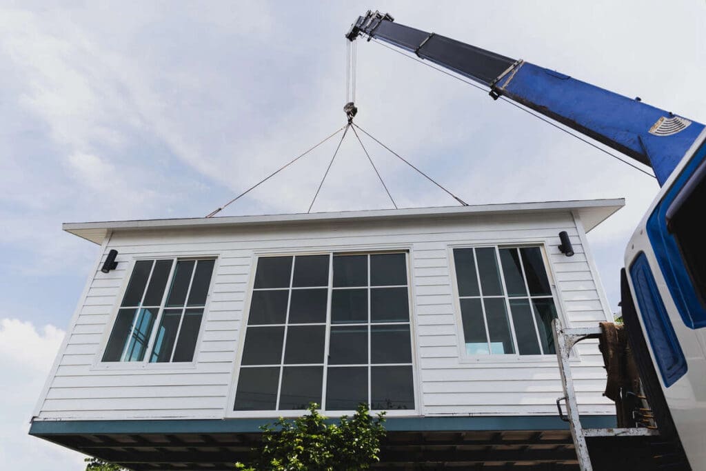 Designing for Disassembly: Creating Buildings with a Circular Future 3 assembling modular house