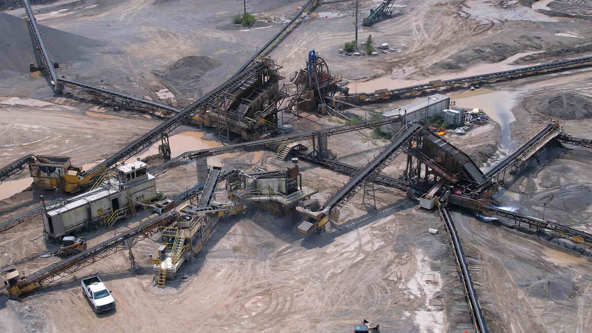 Canada Expands Critical Minerals Push to Power Clean Energy Transition 2 mining critical minerals
