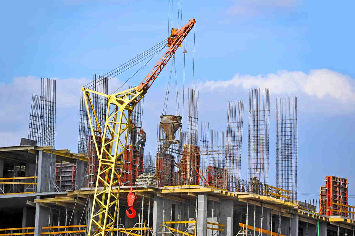 Why More Ontario Businesses Are Hiring Full-Service Commercial Contractors 8 construction building